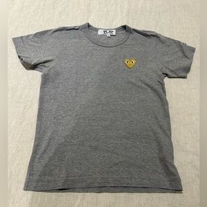 COMME des GARCONS- grey tshirt
